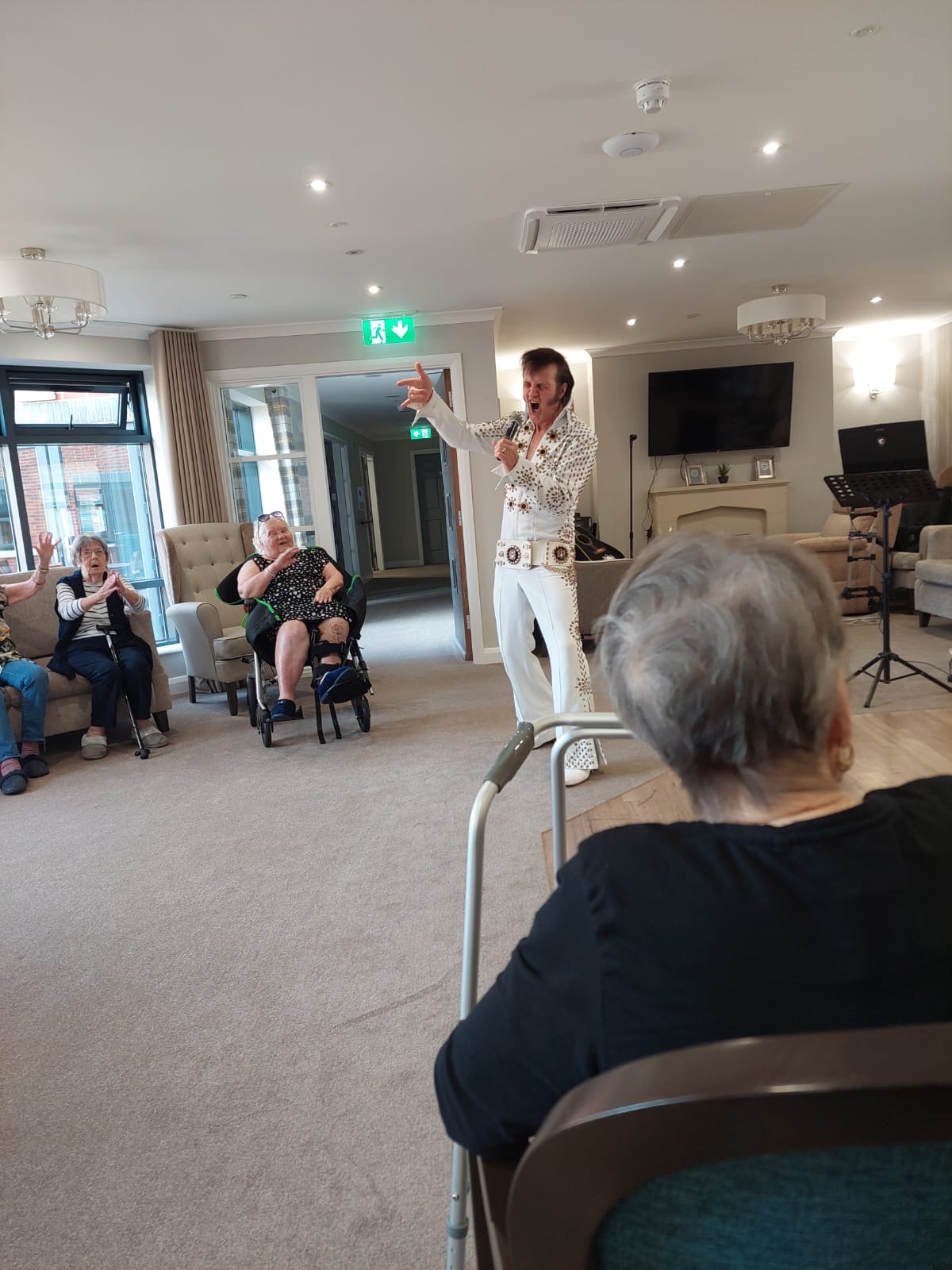 Singing and Dancing with Elvis Presley at Brook Lodge