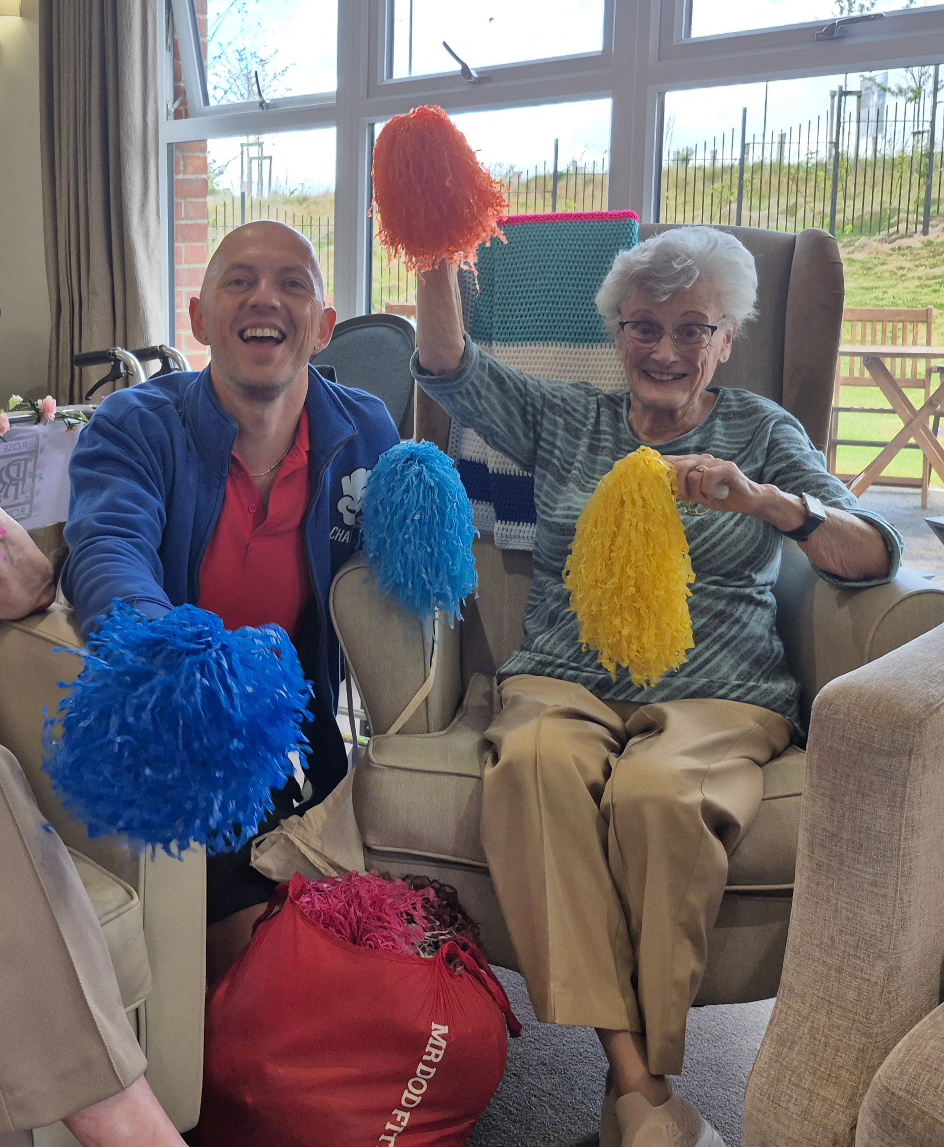 Broadlands Lodge Residents Revel in Joyous Performance by Mr. Dod
