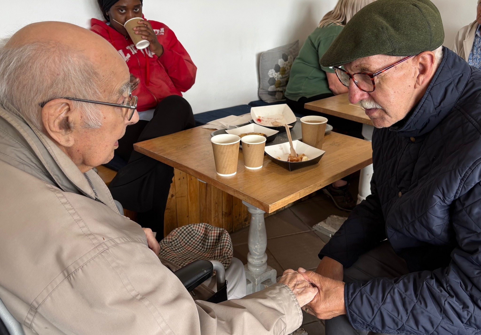 Heatherton House Residents Enjoy Delightful Tearoom Outing