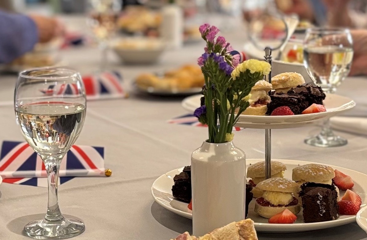 Mead Field Manor Celebrates VE Day with Tea Party